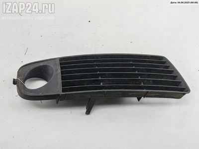 4b0807682 Решетка (заглушка) в бампер Перед. Прав. Audi A6 C5 (1997-2005) 1998