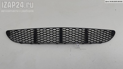 A2118850053 Решетка (заглушка) в бампер Перед. Mercedes W211 (E) 2002