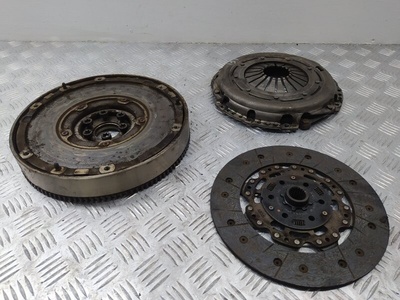 AV617563CB Комплект сцепления Volvo V50 (2003-2010) 2010