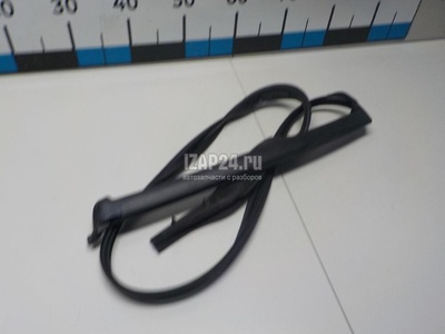 51357182303 Уплотнитель двери BMW 5-serie F10/F11 (2009 - 2016)