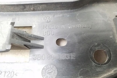 3B0807183E левый каретка переднего бампера volkswagen passat b5 3b2 2000