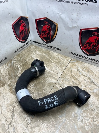 JK838260AB Патрубок радиатора Jaguar F-Pace X761 2021 JK83-8260-AB