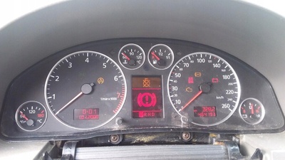 4B0920933J audi a6 c5 2.4b at fl спидометр часы eu fis