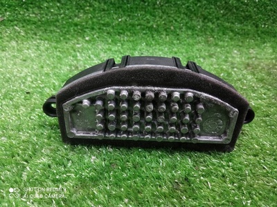 64119377854 резистор отопителя BMW 2 F45/F46 Tourer (2015-2024) 2018