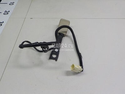 7324060370A0 Ответная часть ремня безопасности Toyota GX470 (2002 - 2009)