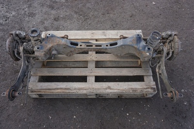 554102H000x hyundai i30 i hatchback балка подвески заднего направляющие 554102h000 312