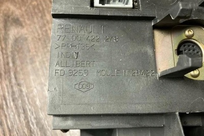 7700423381 экран навигации renault лагуна i b56_ , 556_ 1.78l gasoline