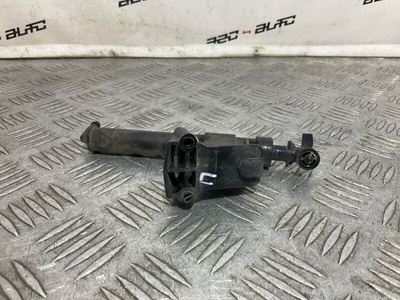 31294104 форсунка омывателя Volvo V50