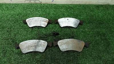 4E0698151J колодки тормозные передние к-кт Audi A8 [D3 4E] 2004-2010 2006