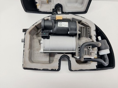 CPLA3B484CD Компрессор пневмоподвески Land Rover Range Rover