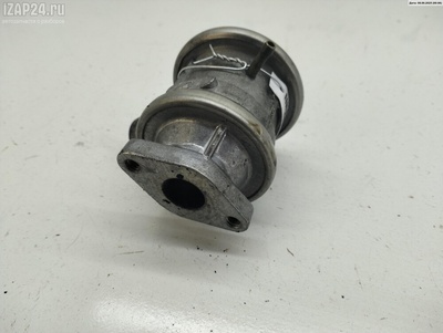 06B131101D Клапан EGR (рециркуляции выхлопных газов) Volkswagen Passat B5+ (GP) 2001
