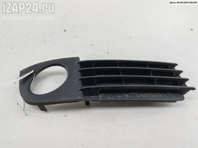 4B0807682 Рамка фары противотуманной правой Audi A6 C5 (1997-2005) 2004