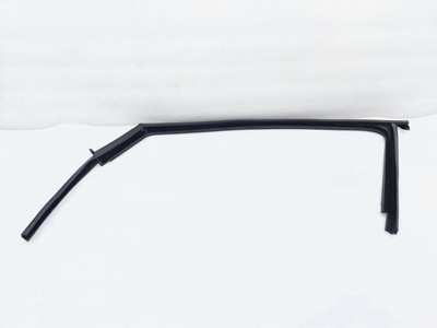 5H4837439B5AP Уплотнитель стекла двери Volkswagen Golf R 2023 , 5H4837439B