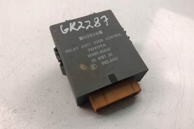 8598005040 Przekaźnik toyota карина е _t19_ 1995