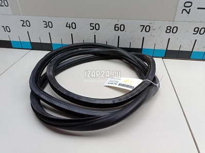 5K6867913A9B9 Уплотнитель двери VAG Golf VI (2009 - 2013)