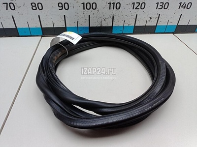 5K6867913A9B9 Уплотнитель двери VAG Golf VI (2009 - 2013)