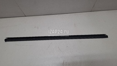 5K3837480B5AP Накладка стекла переднего правого VAG Golf VI (2009 - 2013)