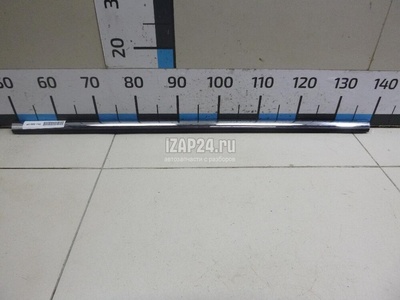 Накладка стекла заднего правого Ford Fiesta (2008 - 2019)