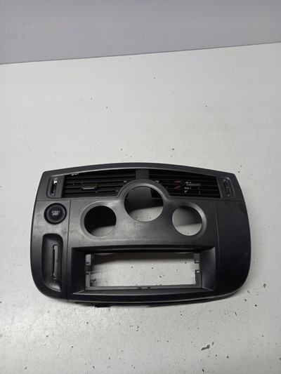 A8200140713 Консоль центральная renault scenic ii