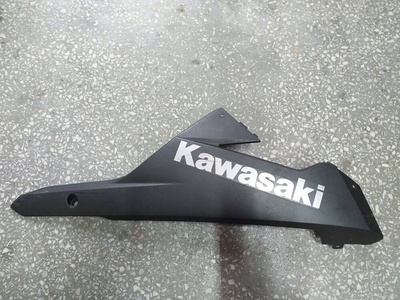 550280421 Обтекатель нижняя правый kawasaki ninja 300 55028-0421 новая