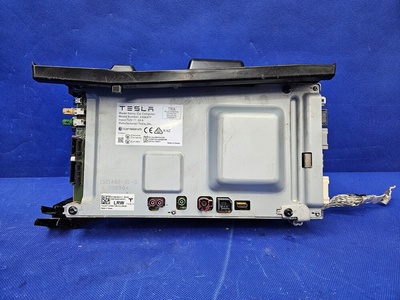 152148201D Tesla Model 3 AUTOPILOT MODUŁ 1521482 01 D