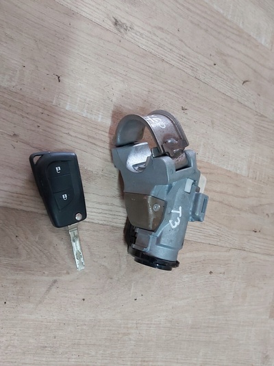 AYGO II STACYJKA T3 Toyota aygo ii ключ иммобилайзер