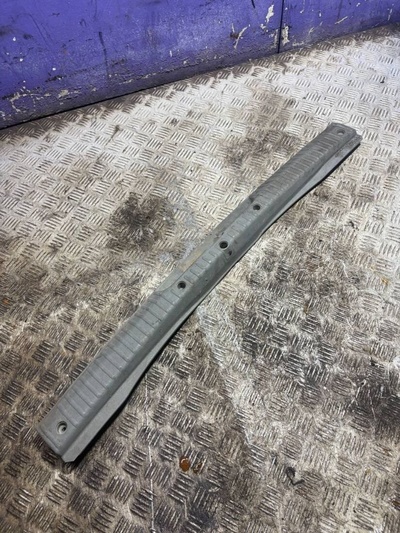 7700836256 Накладка замка багажника Renault Scenic 1 2000