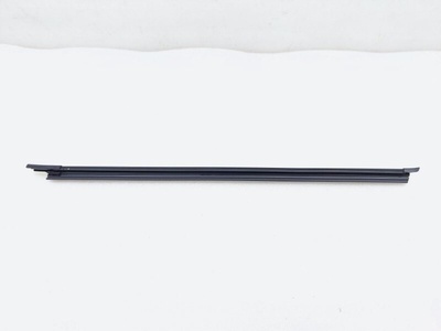 82240L2000 Уплотнитель стекла двери Kia K5 DL3 2021