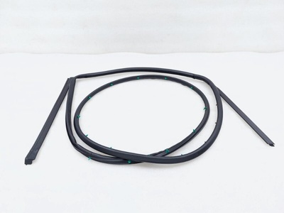 83140L2000 Уплотнитель двери Kia K5 DL3 2021