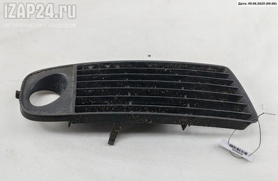 4B0807682 Рамка фары противотуманной правой Audi A6 C5 (1997-2005) 1998