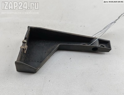 1977108 Кронштейн бампера переднего Прав. BMW 3 E36 (1991-2000) 1991