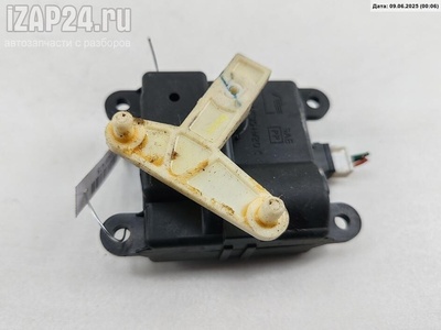 3N58030820 Моторчик заслонки отопителя Nissan Almera Tino 2004