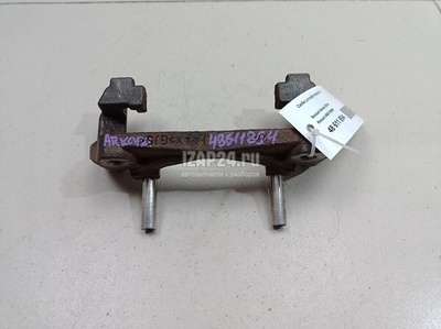 465013096R Скоба суппорта переднего Renault Scenic III (2009 - 2015)