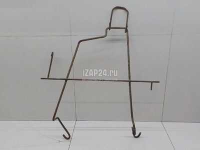 849804260R Кронштейн крепления запасного колеса VAZ Lada Largus 2012