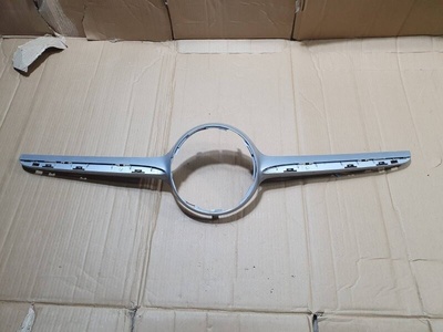 A2058880560 Накладка решетка радиатора Mercedes C-class W205