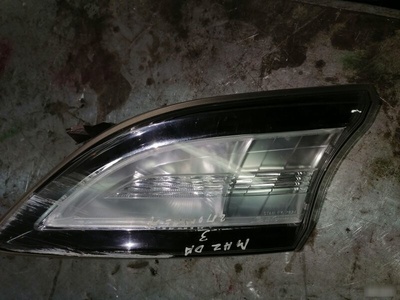 BBN7513F0E Фонарь внутренний Mazda Mazda3 BL