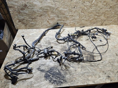 8211260132 Проводка подкапотная Toyota Land Cruiser 100 2001