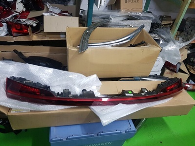 4KE945095B фонарь задняя audi e-tron etron е трон диафрагма
