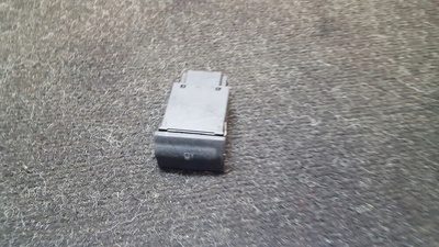 PA66GF15 Audi a3 s3 8l 2002 кнопка открытия wlewu топлива