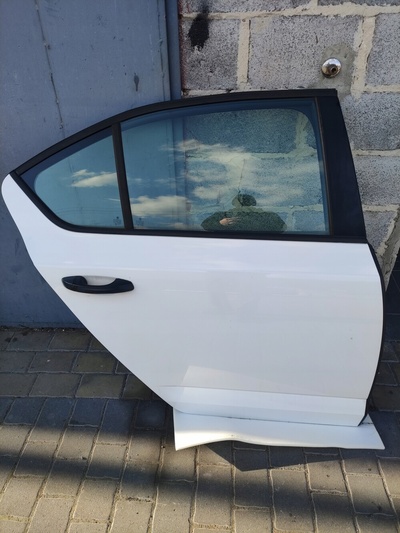 Octavia3drzwipt4car Skoda октавия 3 iii 5e 12- лифтбек дверь правое задняя задняя