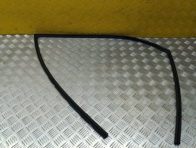 6814142090 Уплотнитель стекла двери (бархотка) Toyota Rav 4 (XA30) (2005-2014) 2006