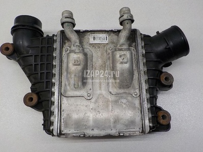 LR072118 Интеркулер Land Rover Range Rover Evoque (2011 - 2018)
