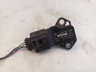 038906051B Датчик давления наддува Audi A6 C5 (S6,RS6) 2001 ,0281002399