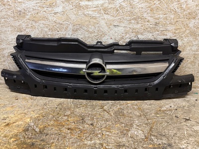 Znaczek Atrapa Grill Opel Corsa C LIFT ORYGINAŁ BELCARS Решетка радиатора значек хромированная opel комбо corsa c рестайлинг eu 03-12r ори oem