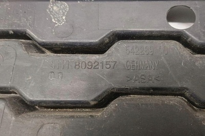8092157 Решётка бампера центральная bmw 7 g11 , g12 2.0l 2018
