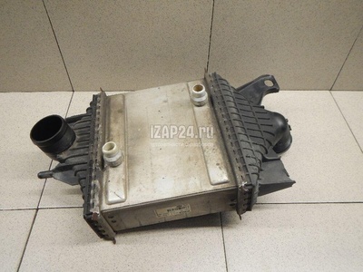 LR062405 Интеркулер Land Rover Range Rover IV 2013