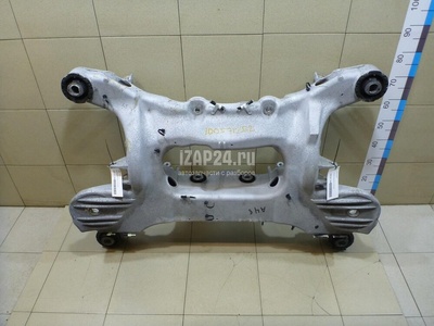 LR070761 Балка задняя Land Rover Range Rover IV 2013