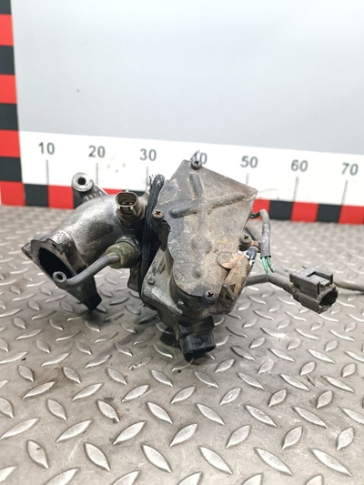 270100j02 Заслонка дроссельная Toyota Avensis 2003