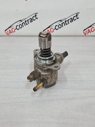 03C127026M Топливный насос высокого давления Volkswagen Jetta 6 2012