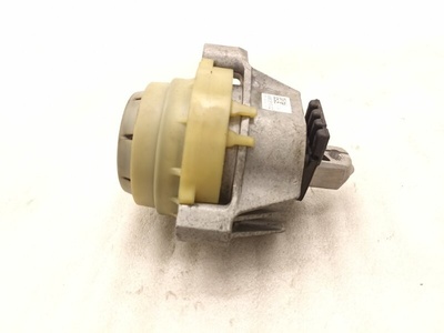 22116883513 Опора двигателя BMW 5-Series G30 2018 , 6883513